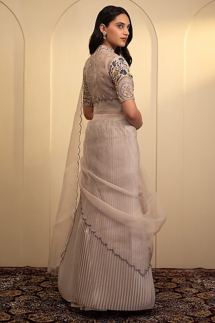 Light Pink Silk Wedding Lehenga Set by Neelu and Manvi at Pernia's Pop Up Shop