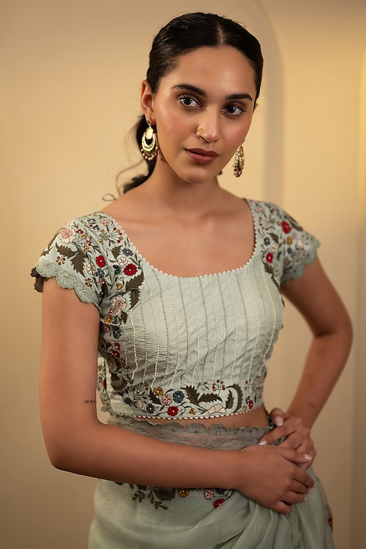 Mint Green Organza Thread Hand Work Wedding Saree Set by Neelu and Manvi at Pernia's Pop Up Shop