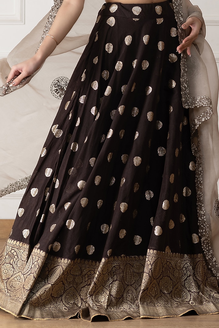 Brown Chanderi Hand & Machine Embroidered Wedding Lehenga Set by Neelu and Manvi at Pernia's Pop Up Shop