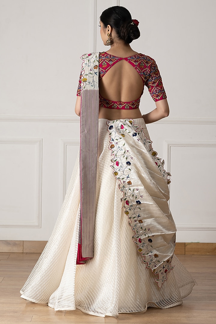 White Organza Wedding Lehenga Set by Neelu and Manvi at Pernia's Pop Up Shop
