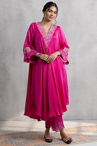 Pink Satin Hand Embroidered Kurta Set by Neelu and Manvi