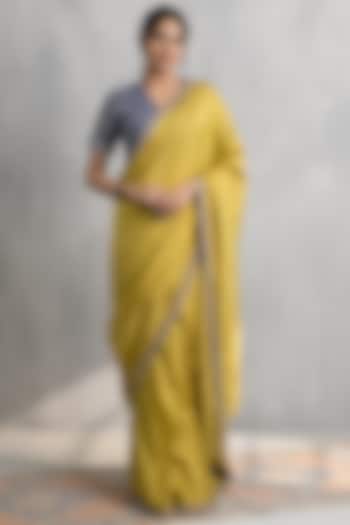 Mustard Yellow Silk Hand Embroidered Wedding Saree Set by Neelu and Manvi at Pernia's Pop Up Shop