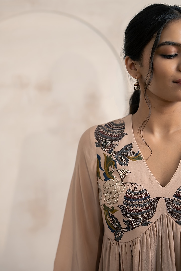 Dusty Pink Georgette Gharara Set by Neelu and Manvi at Pernia's Pop Up Shop