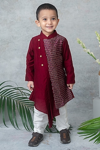 Maroon Dola Silk Hand Block Printed Asymmetric Kurta Set For Boys by Label Neeti
