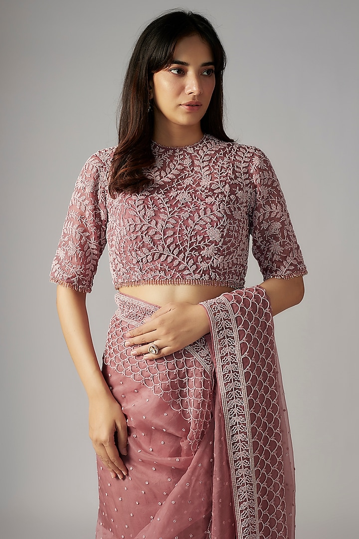 Dusty Pink Organza Chita Work Reception Saree Set by COUTURE BY NIHARIKA at Pernia's Pop Up Shop