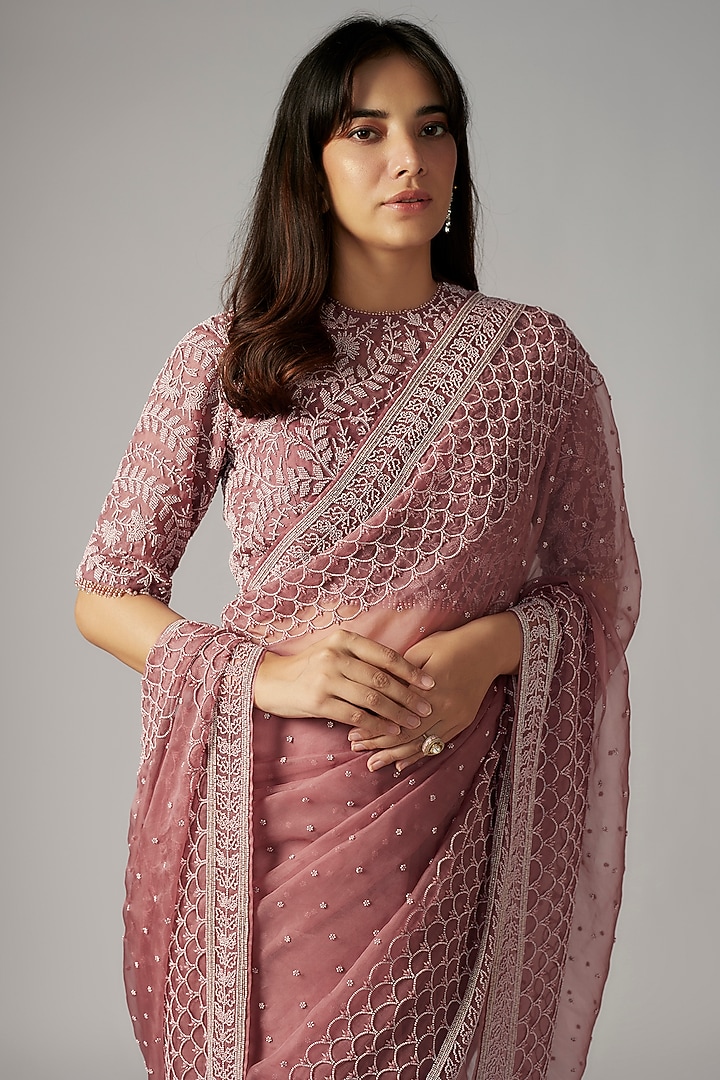 Dusty Pink Organza Chita Work Reception Saree Set by COUTURE BY NIHARIKA at Pernia's Pop Up Shop
