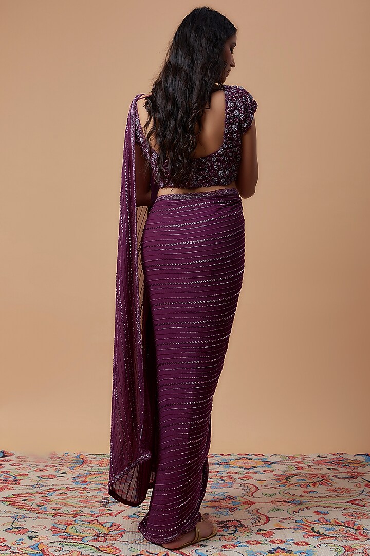 Wine Net Embroidered Reception Saree Set by COUTURE BY NIHARIKA at Pernia's Pop Up Shop