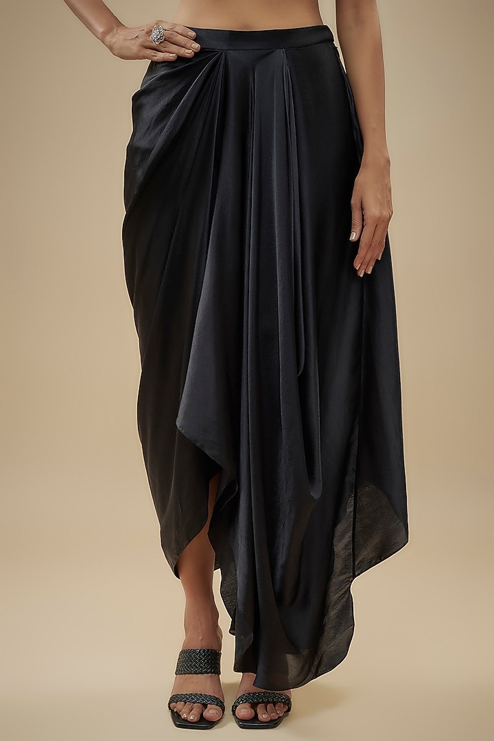 Black Organza Sequins & Cutdana Embroidered Cape Set by COUTURE BY NIHARIKA at Pernia's Pop Up Shop