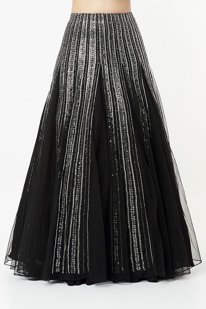 Black & Silver Embroidered Bridal Lehenga Set by COUTURE BY NIHARIKA at Pernia's Pop Up Shop