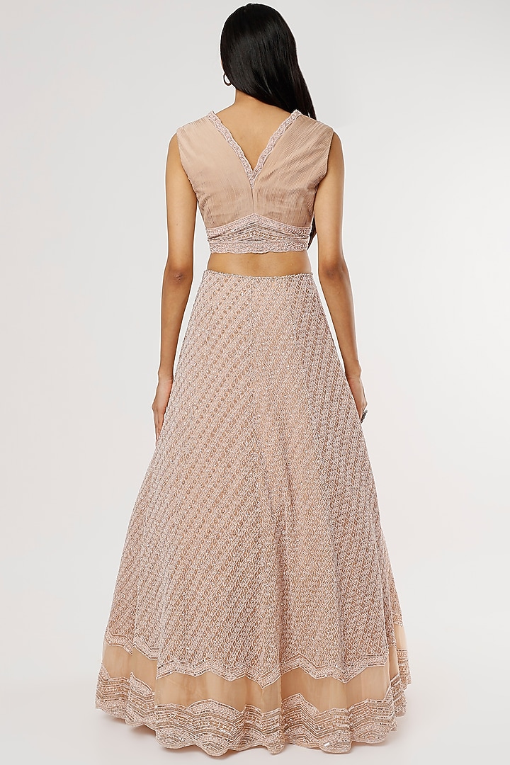 Peach Embroidered Bridal Lehenga Set by COUTURE BY NIHARIKA at Pernia's Pop Up Shop