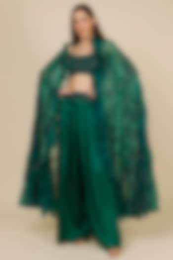 Emerald Green Embroidered Cape Set by COUTURE BY NIHARIKA