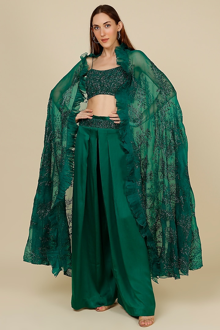 Emerald Green Embroidered Cape Set by COUTURE BY NIHARIKA