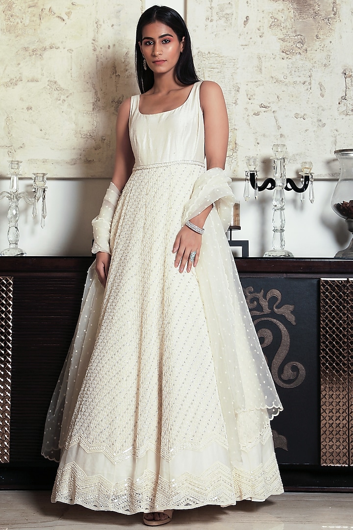 Ivory Embroidered Anarkali With Dupatta by COUTURE BY NIHARIKA