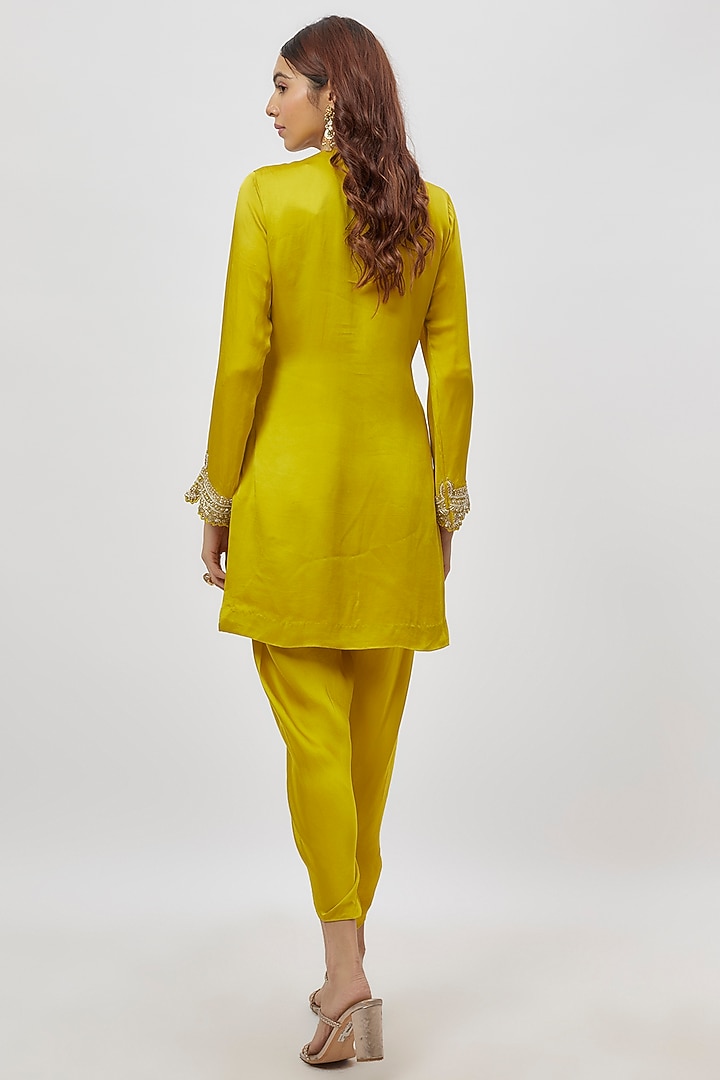 Green Silk & Net Hand Embroidered Kurta Set by Neha Mehta Couture at Pernia's Pop Up Shop