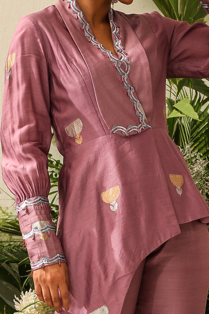 Mauve Chiniya Silk Embroidered Co-Ord Set by NEITRI at Pernia's Pop Up Shop