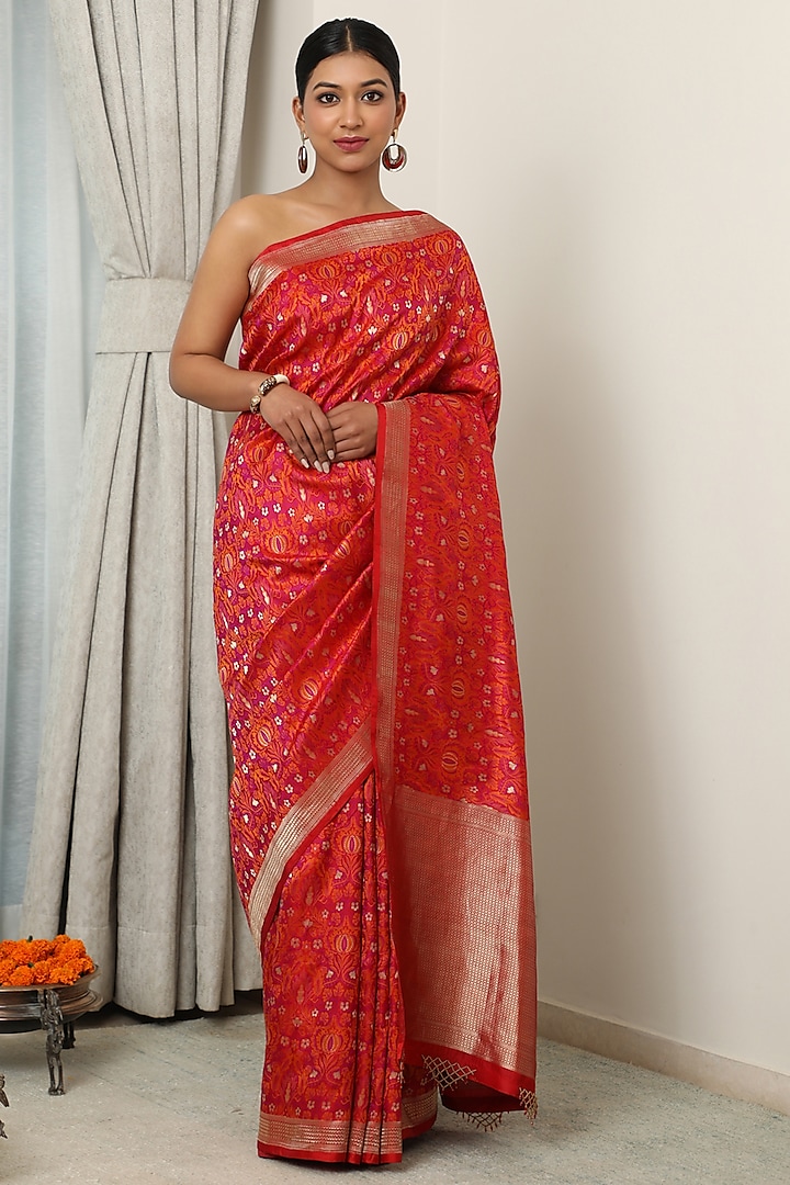 Red & Magenta Tanchui Silk Meenakari Saree Set by NEITRI