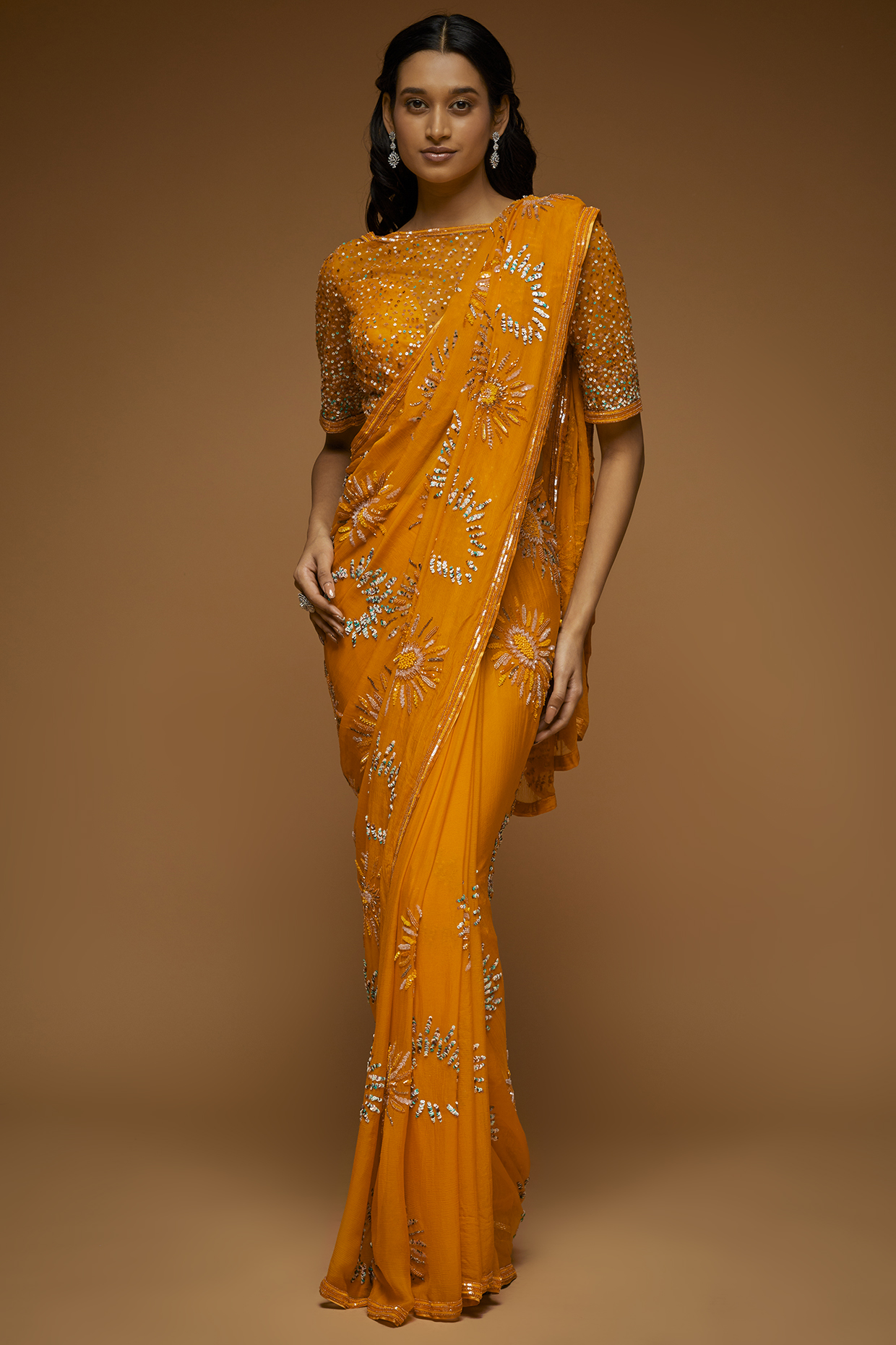 Lemon Yellow Net Contrast Blouse Saree For Haldi Function |  centenariocat.upeu.edu.pe
