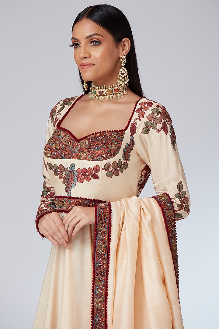 Cream Chanderi Embellished Bridal Anarkali Set by Neeta Lulla at Pernia's Pop Up Shop