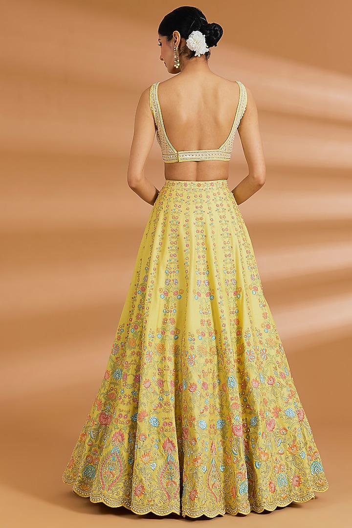 Butter Yellow Silk Resham Embroidered Bridal Lehenga Set by Neeta Lulla at Pernia's Pop Up Shop