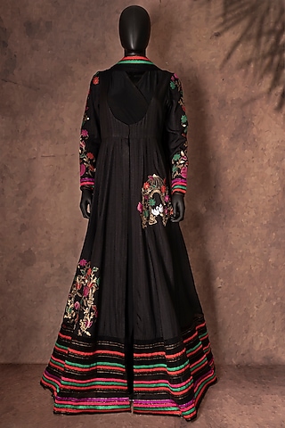 Black Patchwork Jacket With Inner & Dupatta by Neeta Lulla