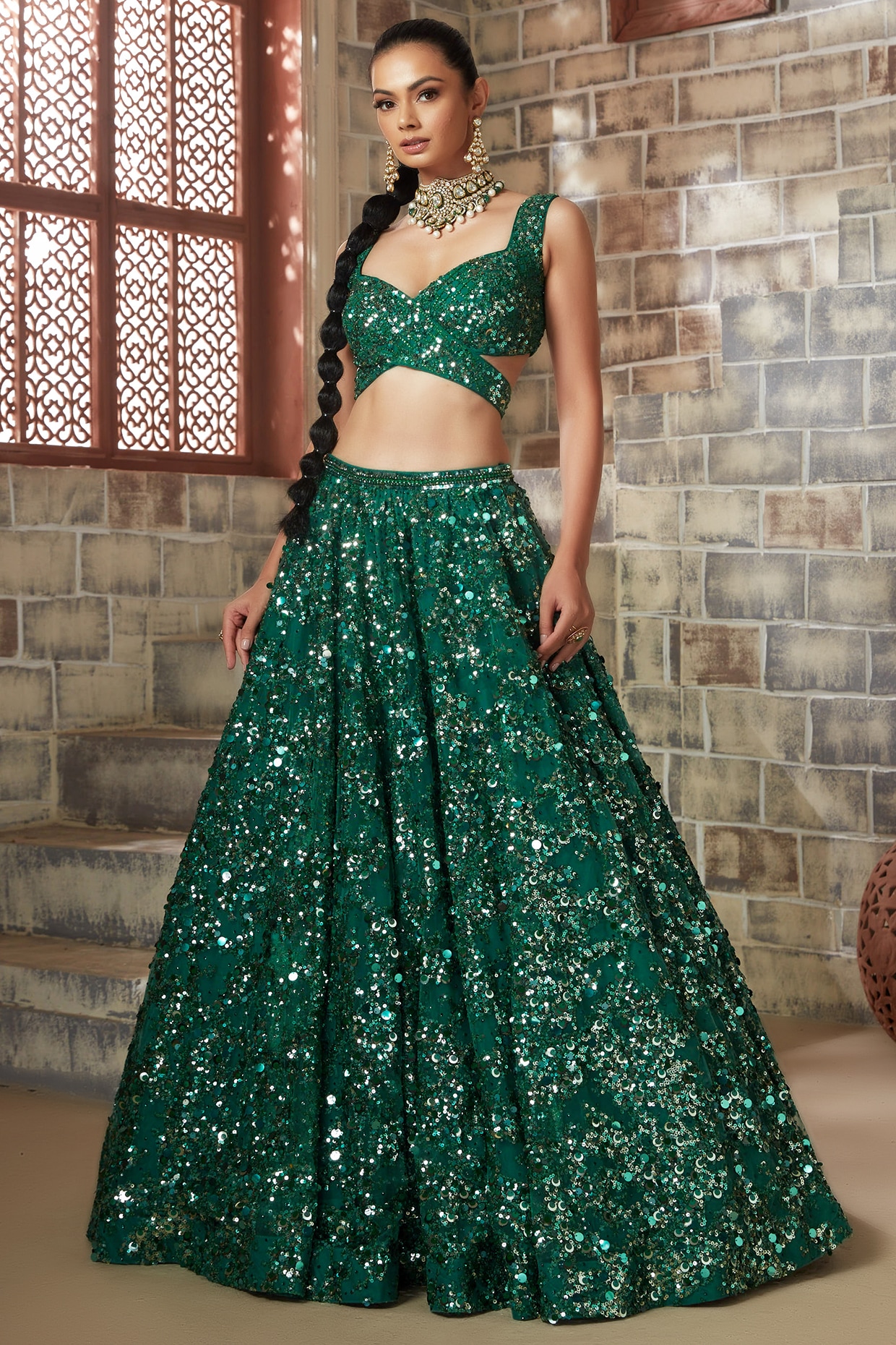 Dark Green Tulle Embroidered Bridal Lehenga Set by Neeta Lulla at Pernia s Pop Up Shop 2024