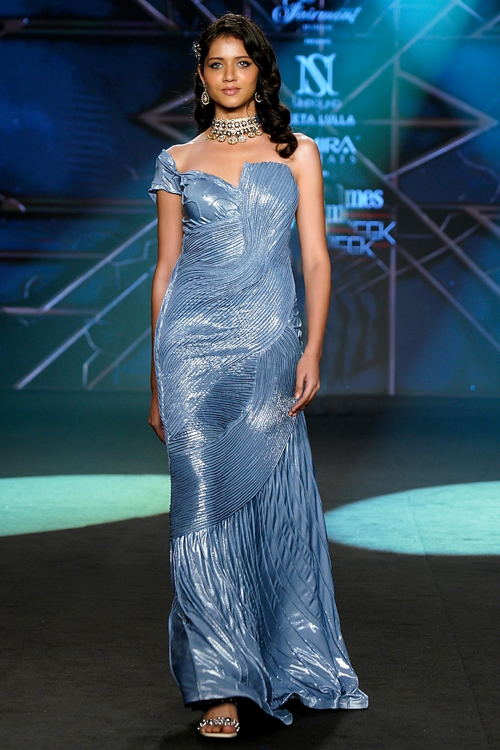Metallic Blue Shimmer Stretch Pleated Wedding Gown by Neeta Lulla at Pernia's Pop Up Shop