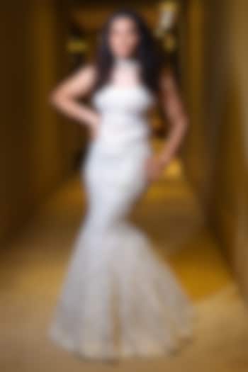 Pearl White Tulle Embellished Mermaid Bridal Lehenga Set by Neeta Lulla at Pernia's Pop Up Shop