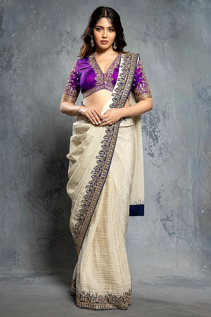 Vanilla White Textured Tissue Embellished Reception Saree Set by Neeta Lulla at Pernia's Pop Up Shop