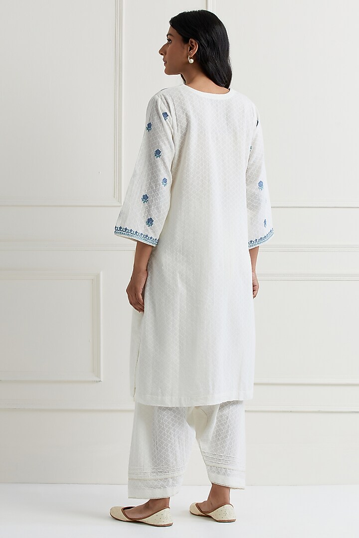 Off-White Cotton Dobby Embroidered Kurta Set by Nemaani at Pernia's Pop Up Shop