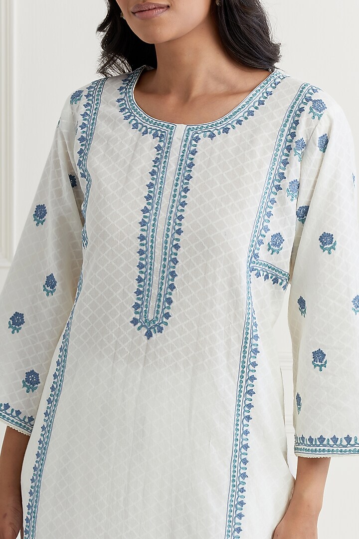 Off-White Cotton Dobby Embroidered Kurta Set by Nemaani at Pernia's Pop Up Shop
