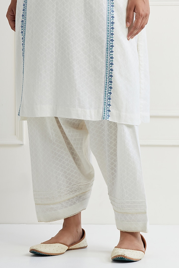 Off-White Cotton Dobby Embroidered Kurta Set by Nemaani at Pernia's Pop Up Shop