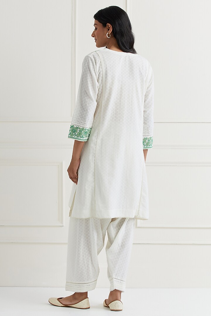 Off-White Cotton Dobby Embroidered Kurta Set by Nemaani at Pernia's Pop Up Shop