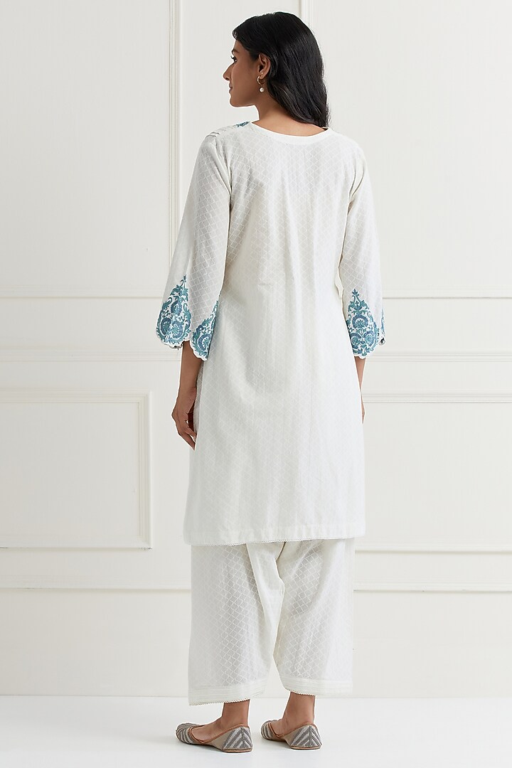 Off-White Cotton Dobby Embroidered Kurta Set by Nemaani at Pernia's Pop Up Shop