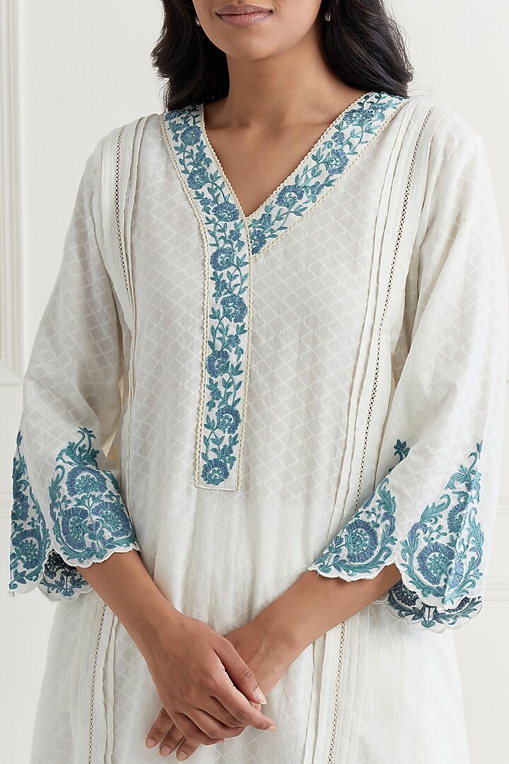Off-White Cotton Dobby Embroidered Kurta Set by Nemaani at Pernia's Pop Up Shop