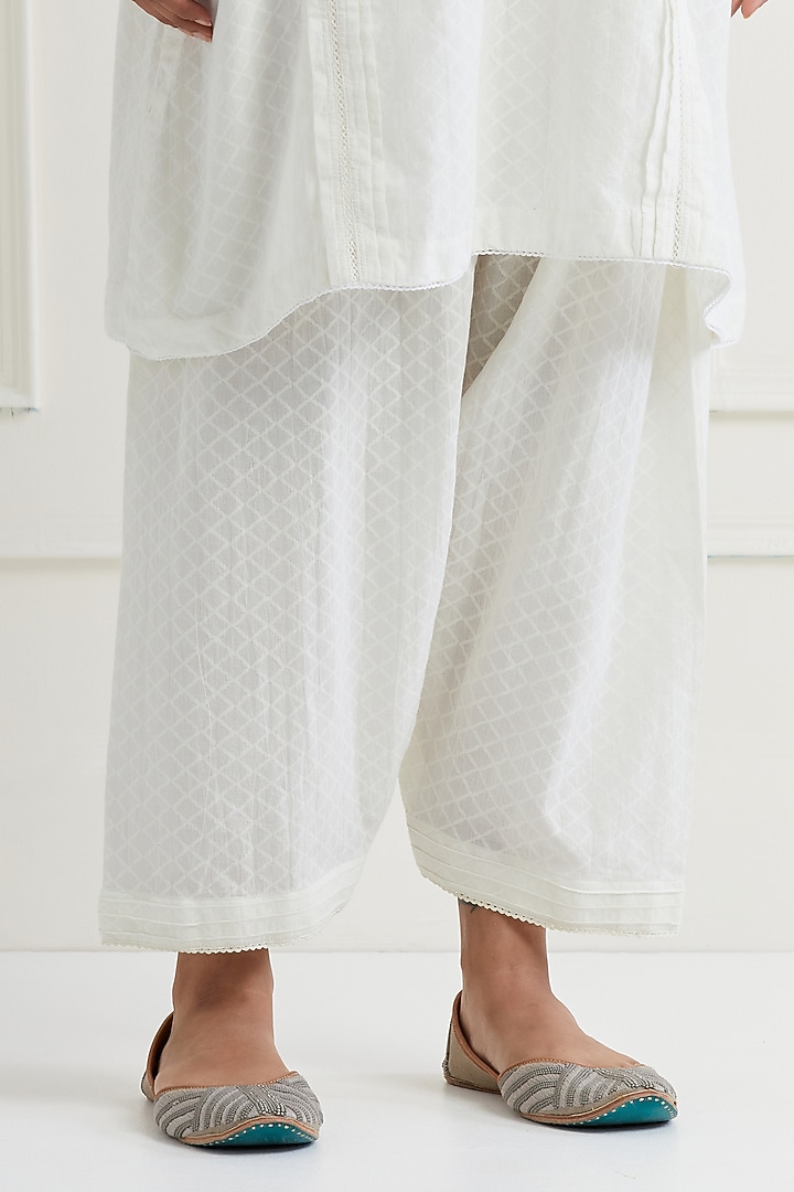 Off-White Cotton Dobby Embroidered Kurta Set by Nemaani at Pernia's Pop Up Shop