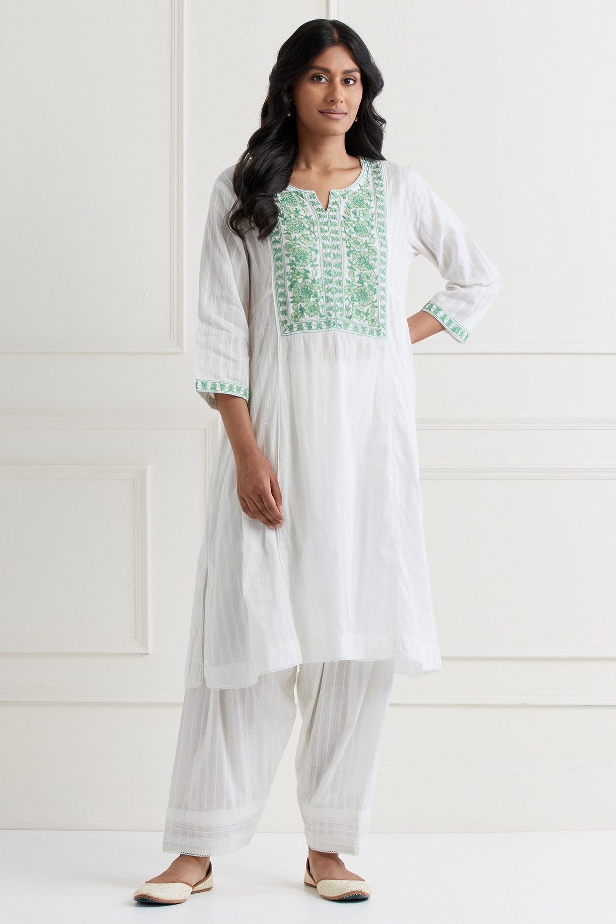 White kameez shalwar clearance ladies