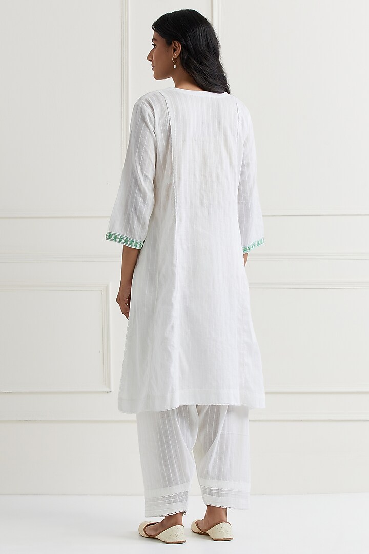Off-White Cotton Dobby Embroidered Kurta Set by Nemaani at Pernia's Pop Up Shop