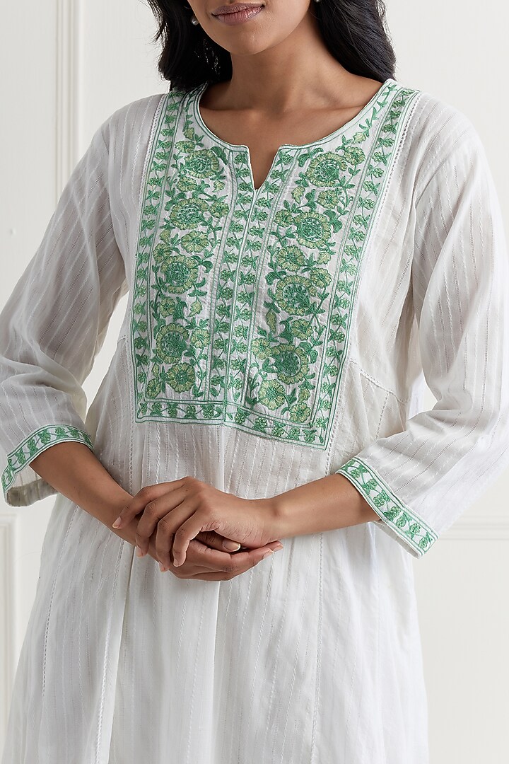 Off-White Cotton Dobby Embroidered Kurta Set by Nemaani at Pernia's Pop Up Shop