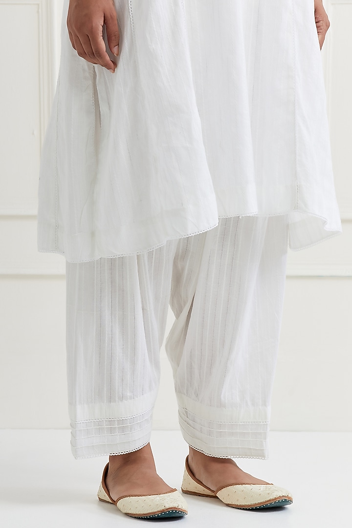 Off-White Cotton Dobby Embroidered Kurta Set by Nemaani at Pernia's Pop Up Shop