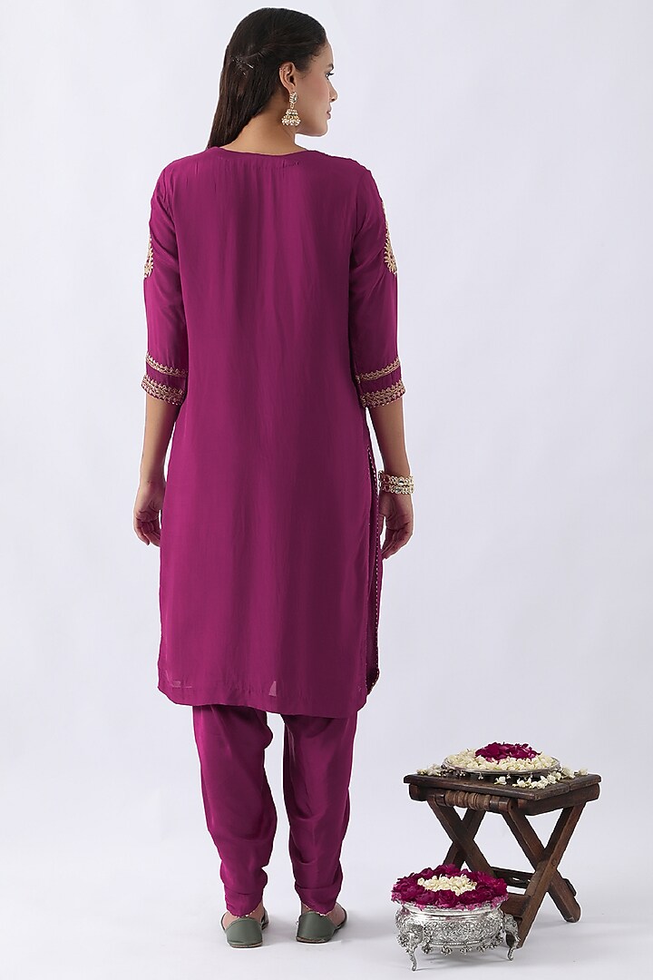 Magenta Pink Habutai Silk Dori & Cutdana Embroidered Straight Kurta Set by Nemaani at Pernia's Pop Up Shop