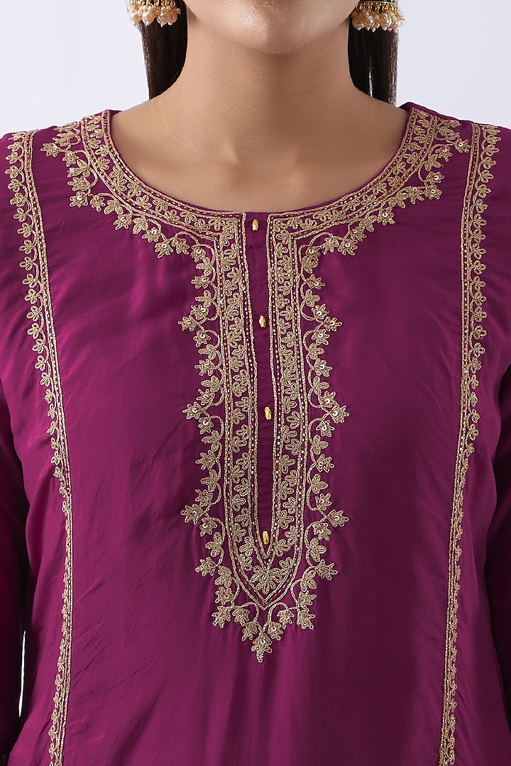 Magenta Pink Habutai Silk Dori & Cutdana Embroidered Straight Kurta Set by Nemaani at Pernia's Pop Up Shop