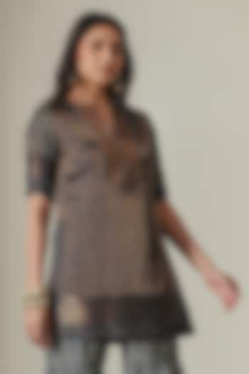 Indigo & Copper Tissue Silk Embroidered Kurta by Neither Nor at Pernia's Pop Up Shop