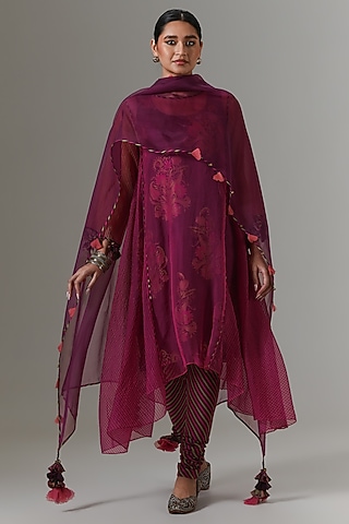 Pickled Beet Organza Kalidar Kurta Set by Neither Nor