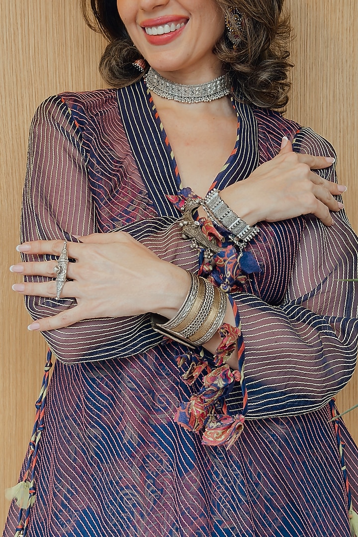 Acia-Colored Organza Paisley Boota Kurta Set by Neither Nor at Pernia's Pop Up Shop
