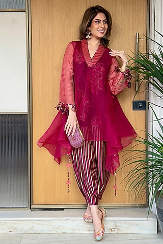 Pickled Beet Organza Paisley Boota Kurta Set by Neither Nor