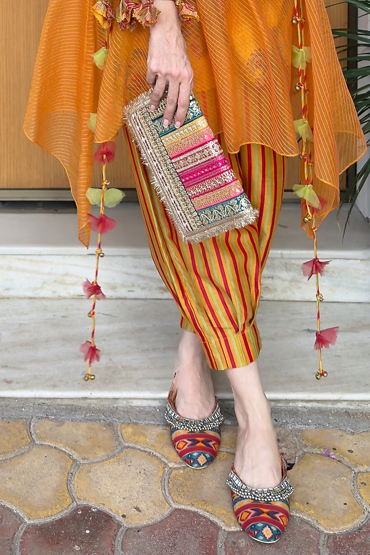 Sunset Gold Organza Paisley Boota Kurta Set by Neither Nor at Pernia's Pop Up Shop