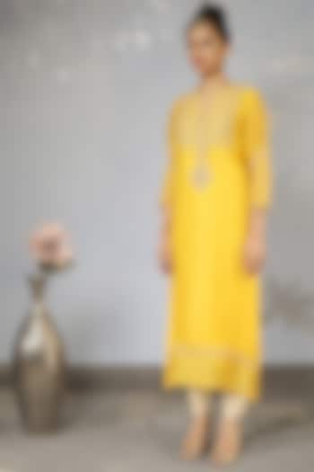 Yellow Embellished Kurta Set by Neha Poddar
