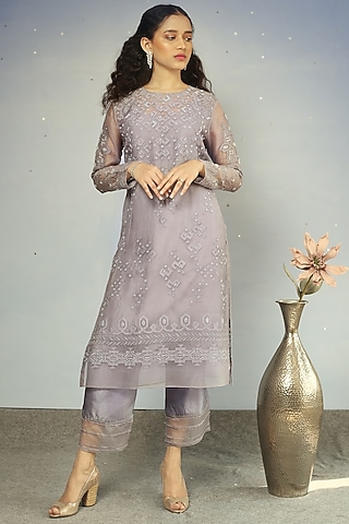 Mauve Embellished Kurta Set by Neha Poddar