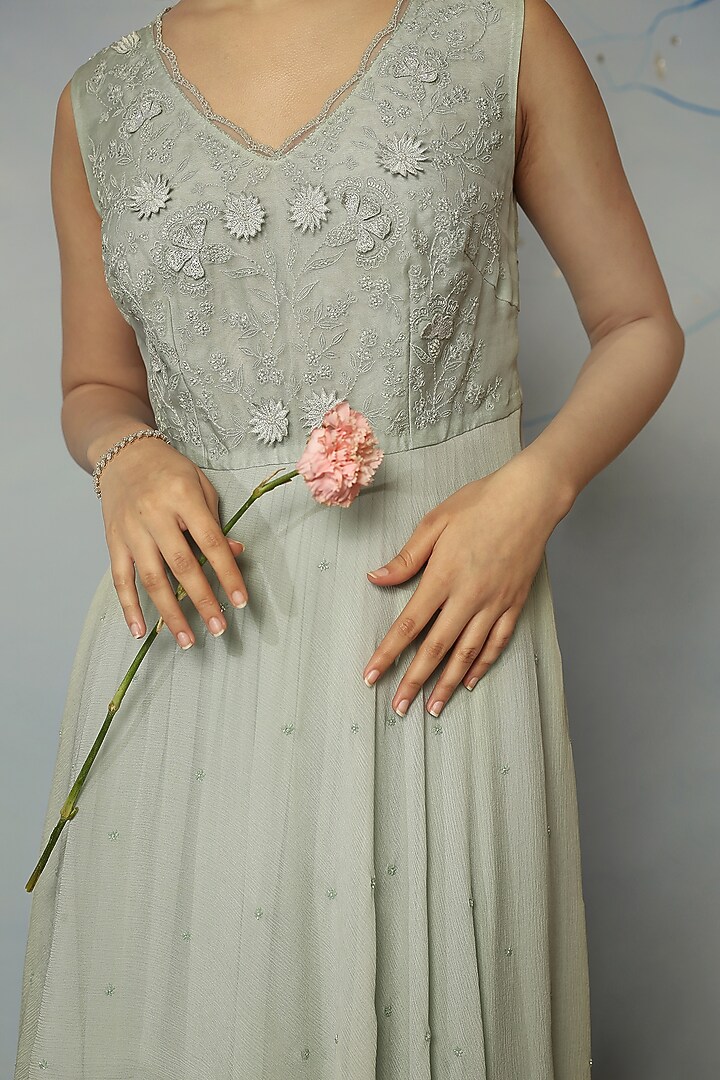 Ice Grey Embellished Gown by Neha Poddar at Pernia's Pop Up Shop