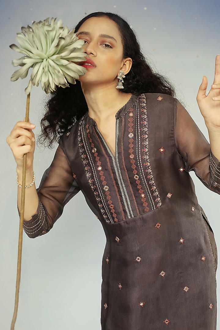 Charcoal Kurta Set With Mirror Work by Neha Poddar at Pernia's Pop Up Shop